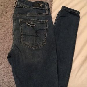 Hi rise distressed jegging